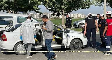 Kırmızı ışıkta saldırıya uğradılar: 1 ölü, 2 yaralı