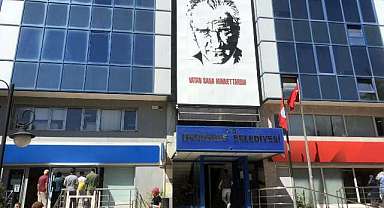 Menderes Belediyesi’ne operasyon