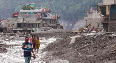 Nepal’deki sel: Ölenlerin sayısı artıyor