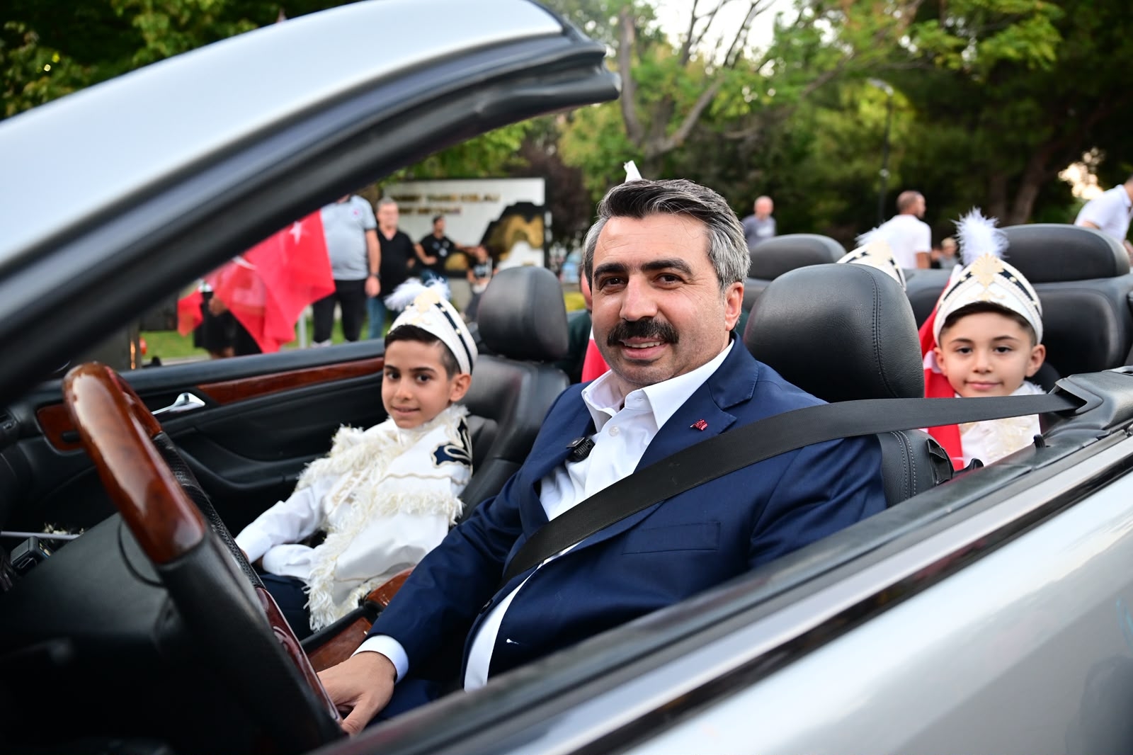 Yıldırım’da sünnet sevinci şölene dönüştü