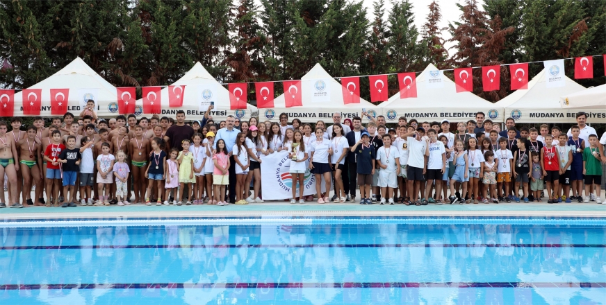 Zafer coşkusu 2. sutopu şenliğiyle yaşandı