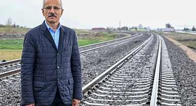 Bakan Uraloğlu büyük projeleri tek tek saydı