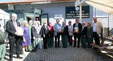 Başkan Aydın üreten kadınların her zaman yanında