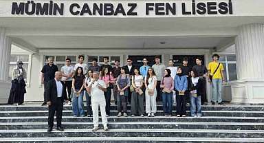 Bursa’da başarılı öğrencilere tablet ve telefon sürprizi!